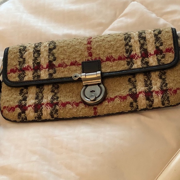 Burberry Boucle House check wristlet/clutch - Picture 1 of 6